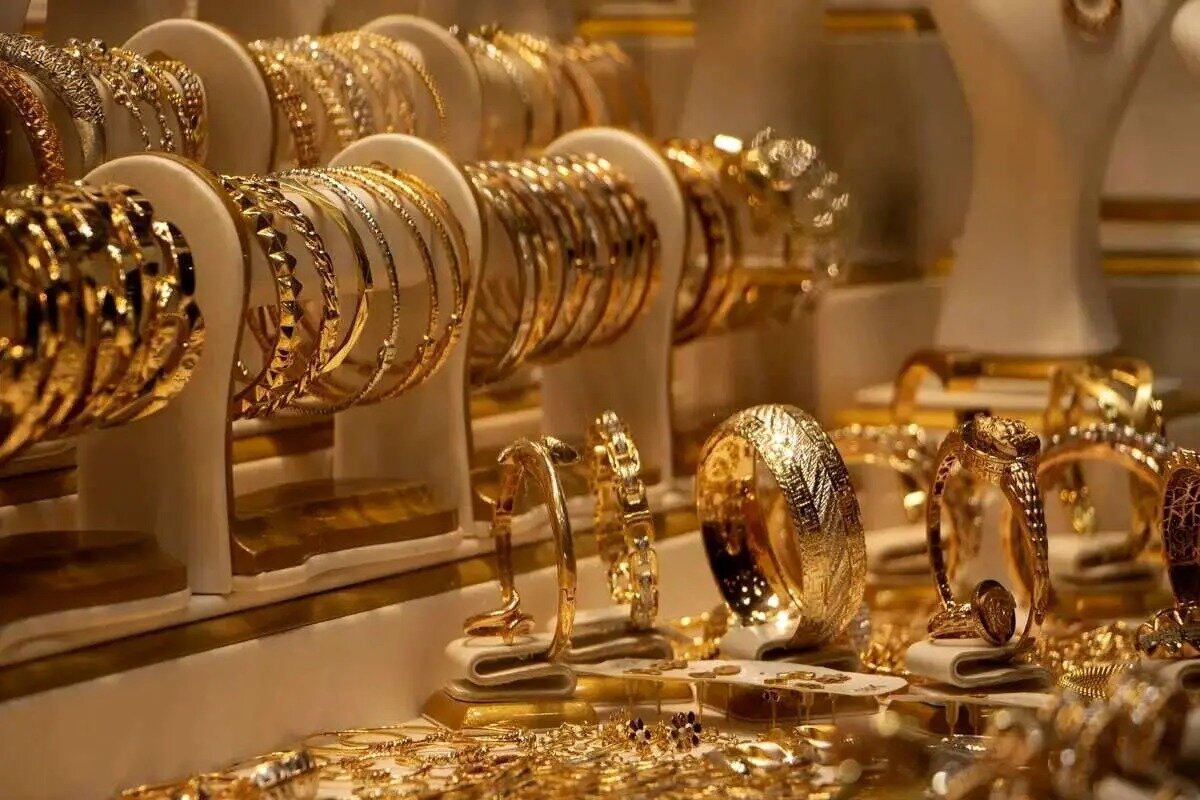 ریزش ۱۳۰ دلاری طلا از اوج دو هفته‌ای؛ اونس به ۴۰۳۰ دلار رسید